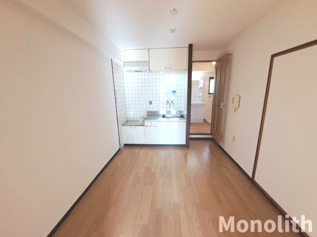 リバティ初芝の居間・リビング