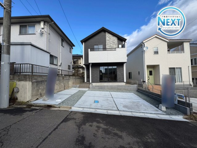 仙台市青葉区川平１期の外観|車の出し入れも乗り降りもしやすい駐車スペース♪マイカー生活も快適♪