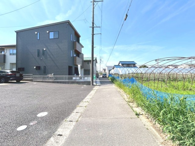 新築戸建　一宮市木曽川町黒田Ⅲ　全2区画分譲の前面道路含む現地写真|■前面道路　■ヤマダ不動産　株式会社リライフ　一宮店　■夢のマイホーム購入をフルサポートします！