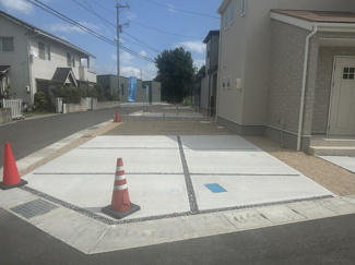 【駐車場】 | 1号棟駐車スペース。