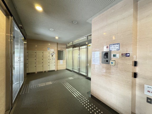 プリメール柳島のその他共用部分|セキュリティ面も安心のオートロックがついています