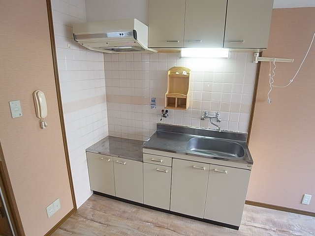 綱崎マンションのキッチン|使いやすいキッチンです