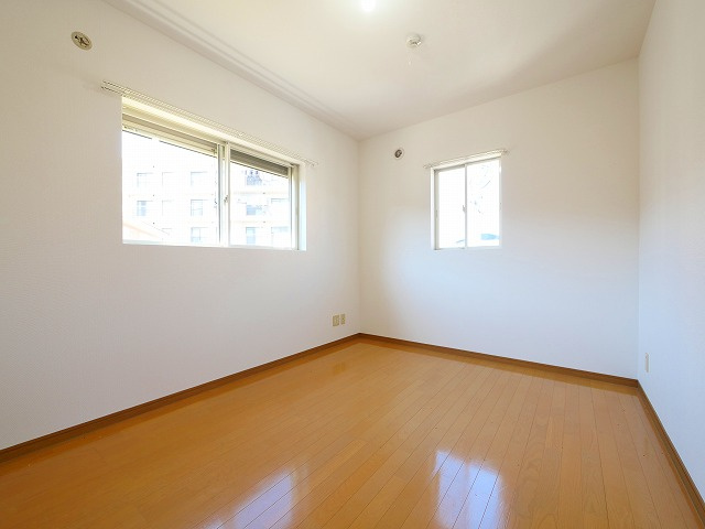 ベルカーサの洋室