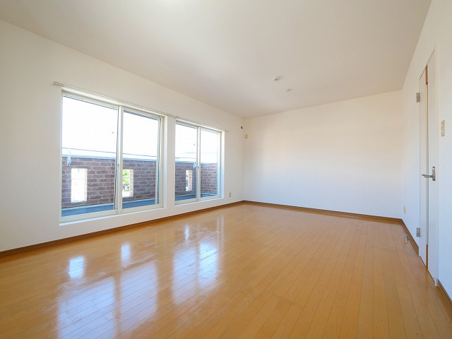 ベルカーサの洋室