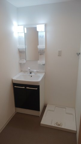 ジーメゾン明石林崎の洗面所