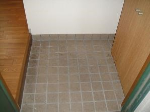 サンライズ明石の玄関