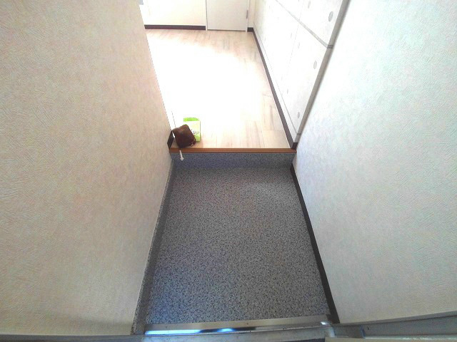 エステート北町の玄関