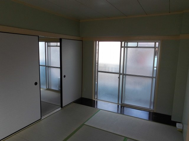 日下マンションの和室