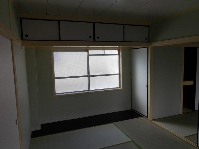 日下マンションの寝室