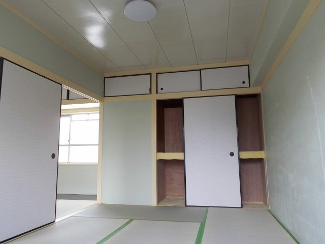 日下マンションの和室