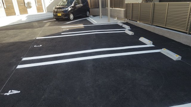 プリムローズヴィラの駐車場