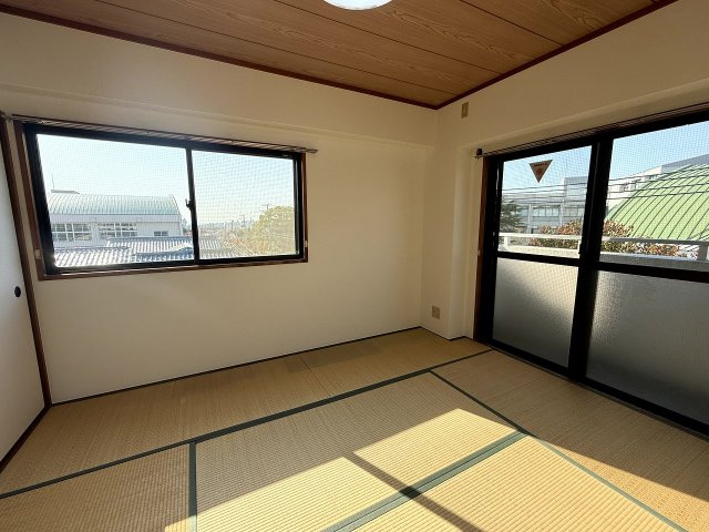 明高前アバンティの和室
