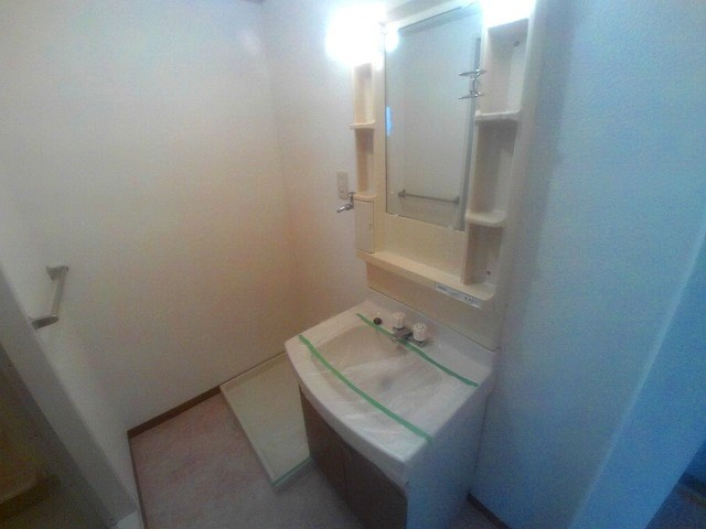 プリシエール南別府の洗面所