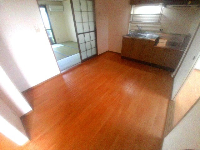 プリシエール南別府の居間・リビング