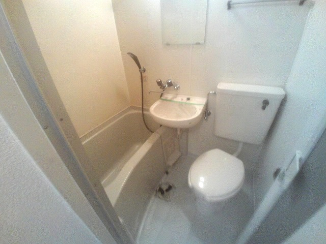 ジーニアス上の丸のトイレ