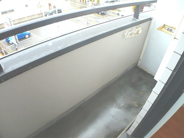 ジーニアス上の丸のバルコニー