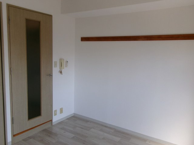 ボヌール西新町の洋室