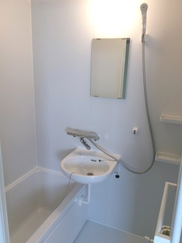 ハイツ長畑の浴室