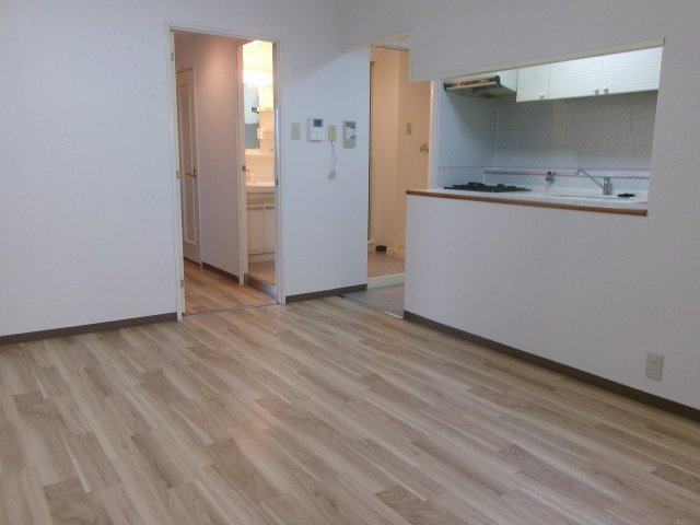 朝日プラザCITYウエストヒル神戸の居間・リビング