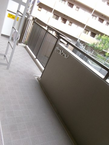 朝日プラザCITYウエストヒル神戸のバルコニー