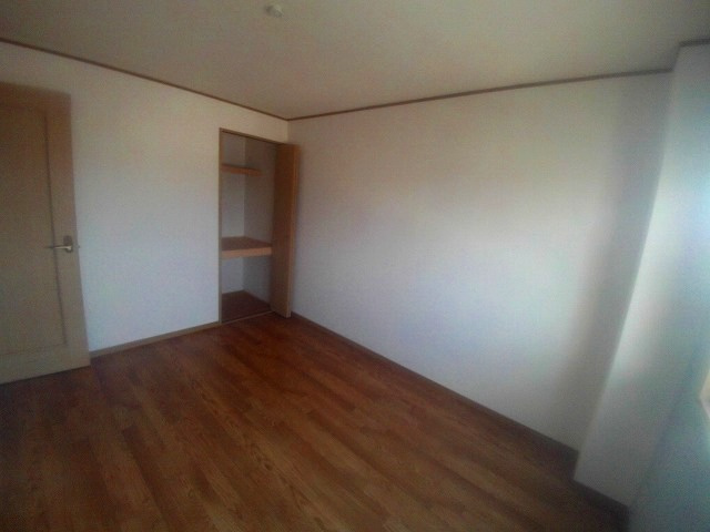 マンションエイトの洋室