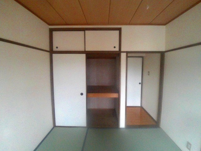 ルミナスハイツⅡの収納