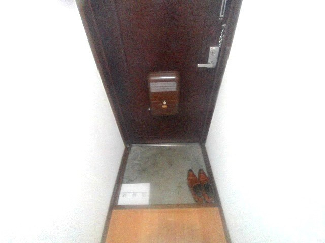 ルミナスハイツⅡの玄関