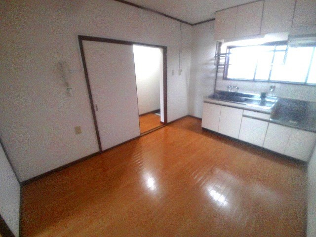 ルミナスハイツⅡの居間・リビング