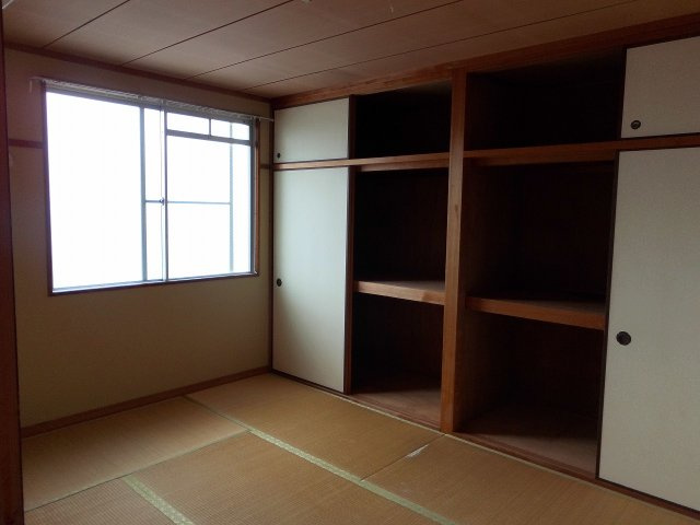 ハイフラット静徳の収納