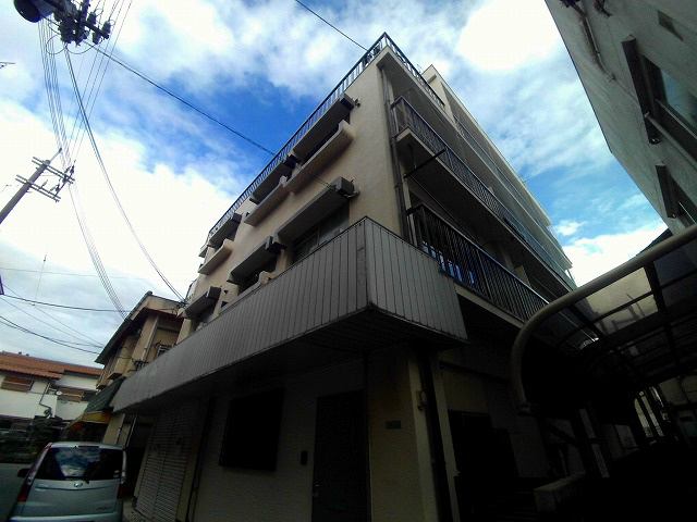 明神マンション1号の外観