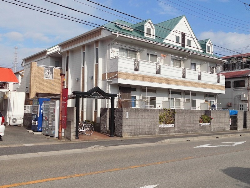 レオ西明石の外観