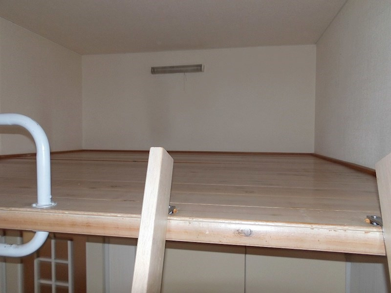 レオ西明石の寝室