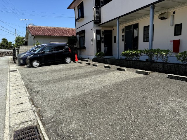 サングレース北別府の駐車場