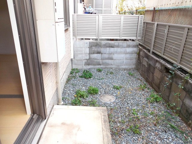 ウィスト東人丸の庭