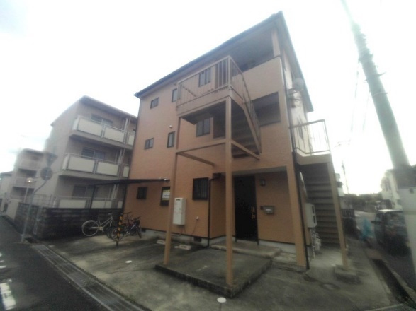 ECハイツの外観