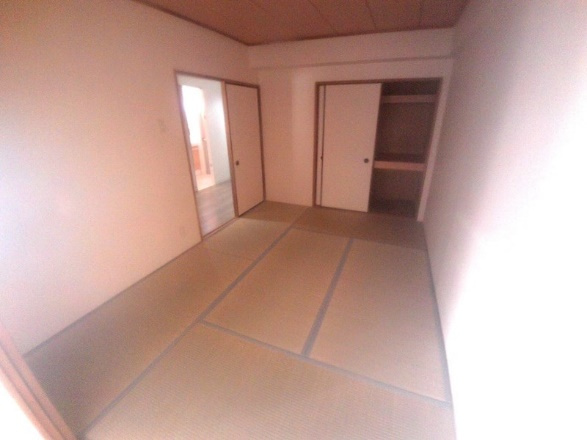 オークヒルズ山口の和室