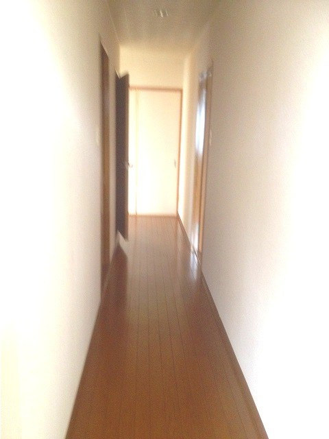 マノワールＩＮＯの玄関