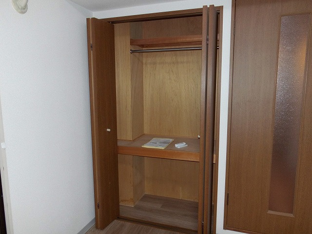 YKハイツ桜町の収納