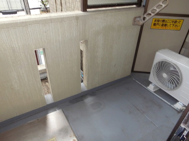 YKハイツ桜町のバルコニー