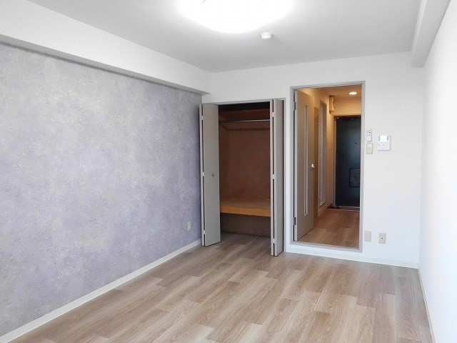 YKハイツ相生町の洋室