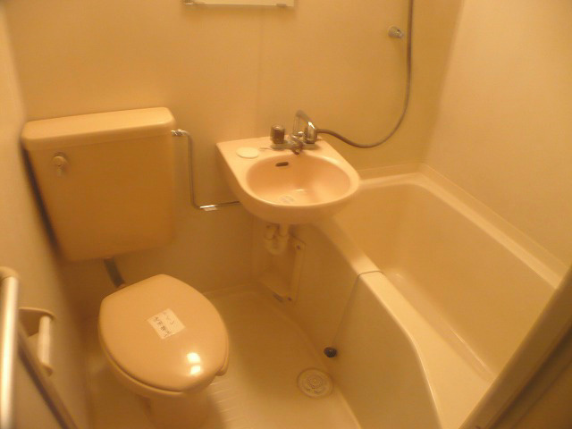 ラフラタニテの浴室