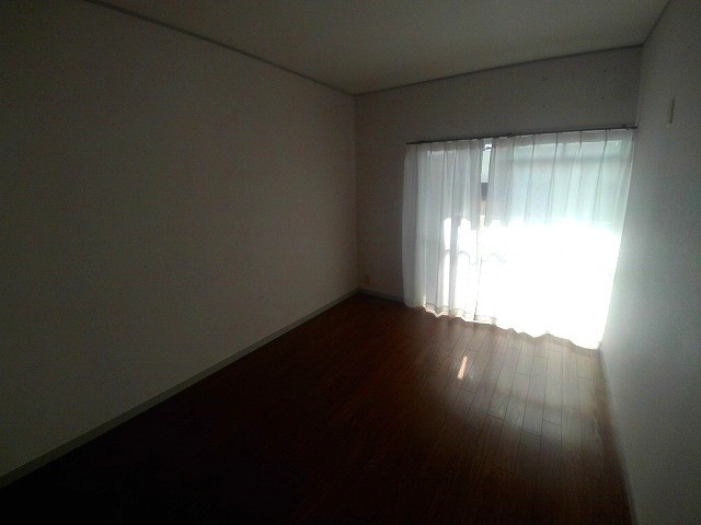 プレジオ王塚台の寝室