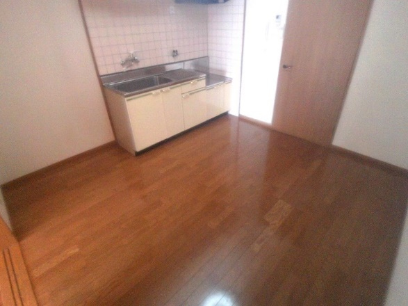 梅田ビルの居間・リビング