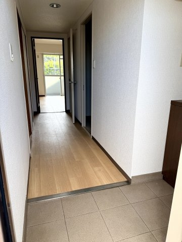 ビューハイツの玄関