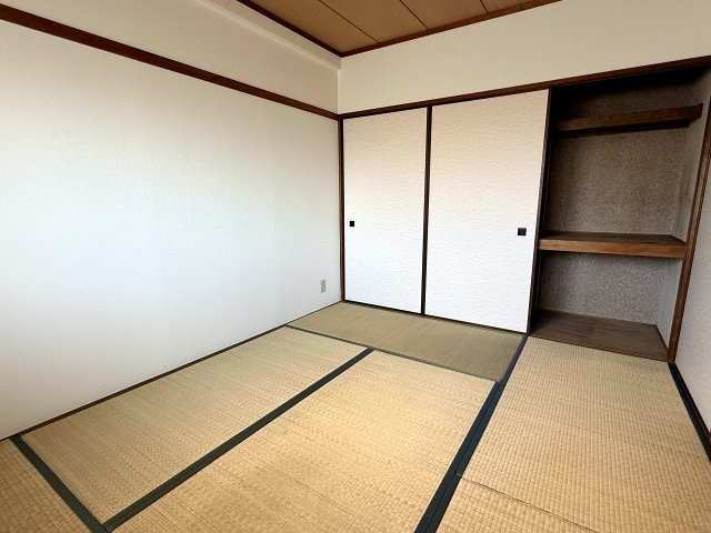 ビューハイツの和室