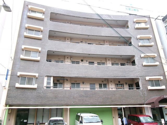 マンション大塚の外観