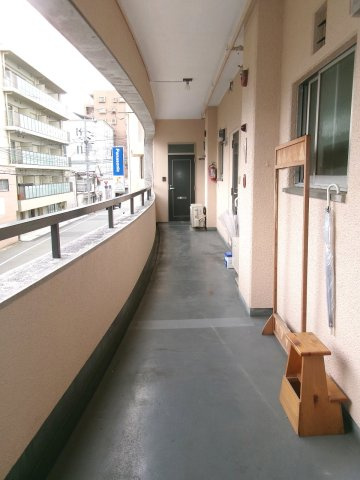 マンション大塚のエントランス