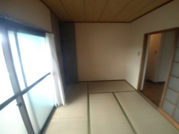 辻王ハイツの和室