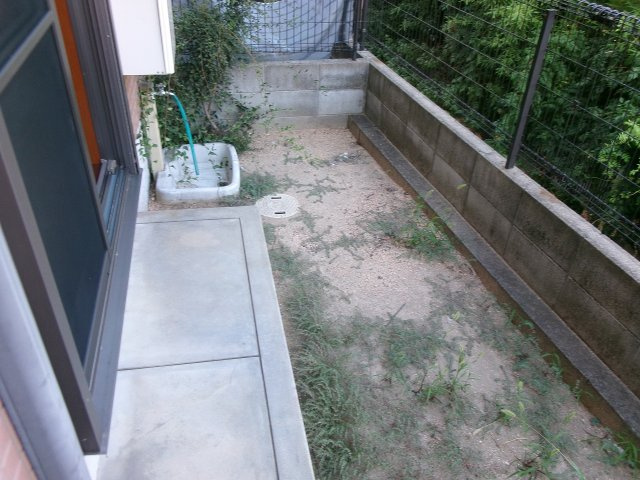 パルモ生田の庭