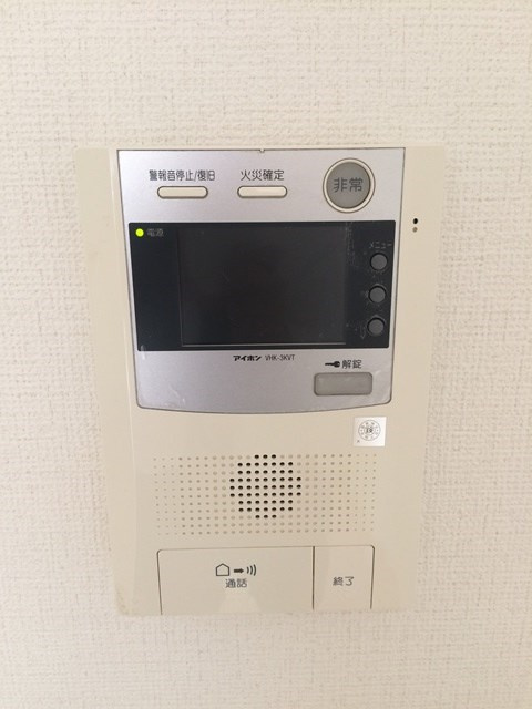 シエルオカモトのセキュリティ|モニター付きインターフォンで安心